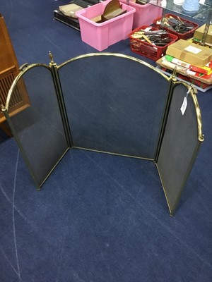 Lot 188 - A BRASS FOLDING FIRE GUARD AND A FOLDING TABLE