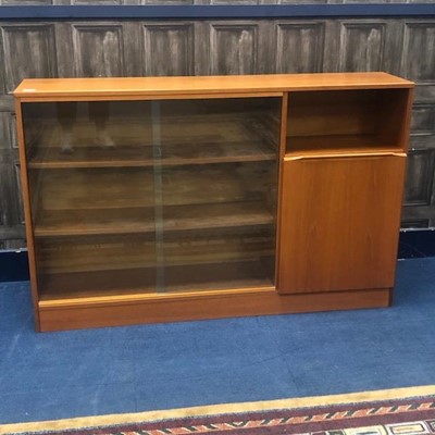 Lot 280 - A RETRO TEAK BOOKCASE