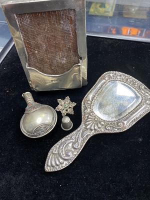 Lot 52 - A LOT OF SILVER AND OTHER ITEMS