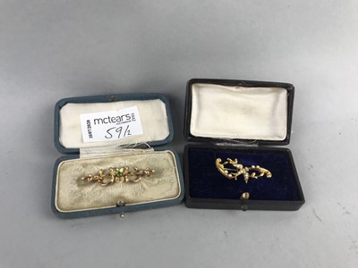 Lot 59 - A LOT OF TWO EDWARDIAN BROOCHES