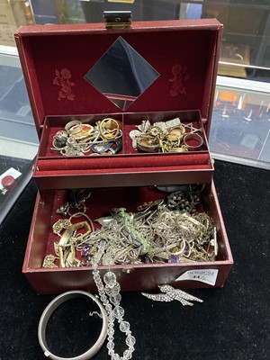 Lot 44 - A LOT OF COSTUME JEWELLERY CONTAINED IN JEWELLERY BOXES
