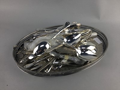 Lot 117 - A LOT OF SILVER PLATED ITEMS INCLUDING CUTLERY