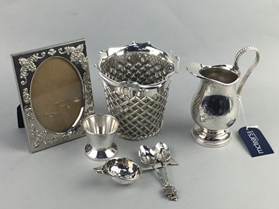 Lot 27 - AN ONYX SMOKER'S TABLE SET ALONG WITH SILVER PLATED ITEMS