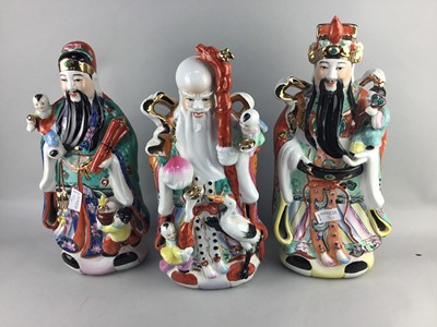 Lot 90 - A LOT OF THREE 20TH CENTURY CHINESE FIGURES