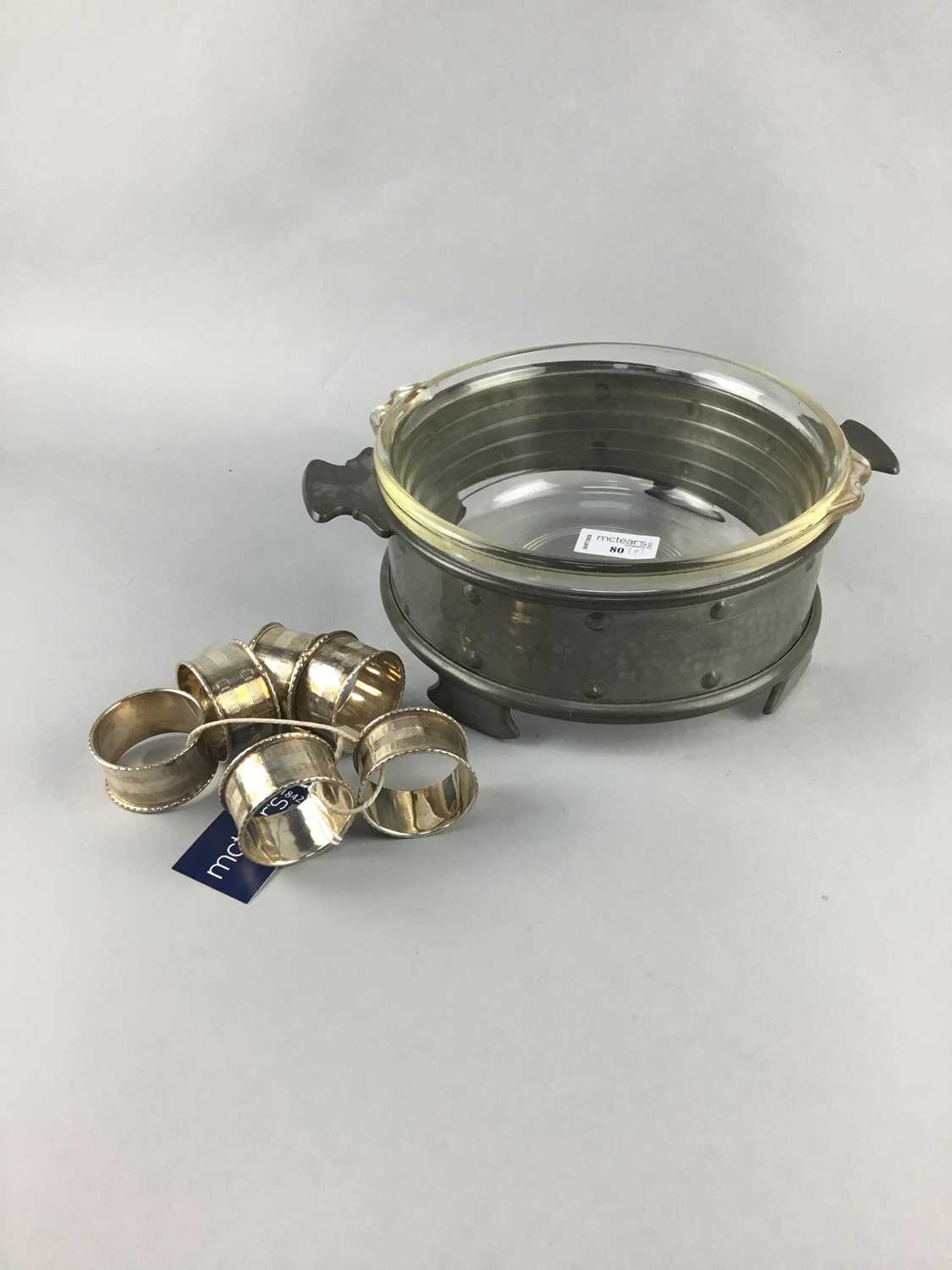 Lot 80 - A SET OF VINTAGE SKIPPING ROPES, NAPKIN RINGS AND DISH