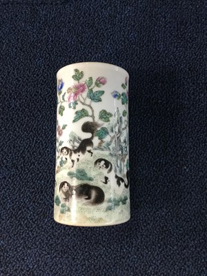 Lot 849 - AN EARLY 20TH CENTURY CHINESE BRUSH POT