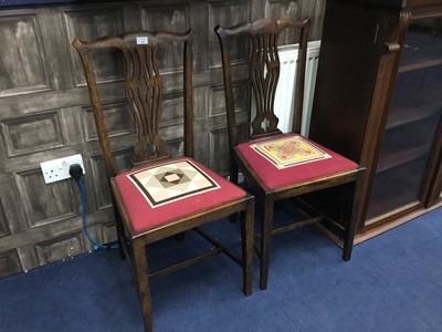 Lot 366 - A PAIR OF OAK SINGLE CHAIRS