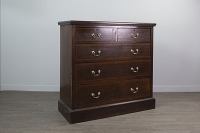 Lot 1244 - AN EDWARDIAN MAHOGANY OBLONG CHEST OF DRAWERS
