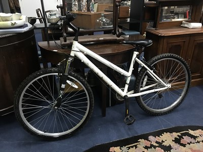 Lot 413 - A LADIES REFLEX MOUNTAIN BIKE