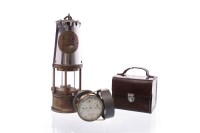 Lot 33 - EARLY TWENTIETH CENTURY PORTABLE ANEMOMETER by...