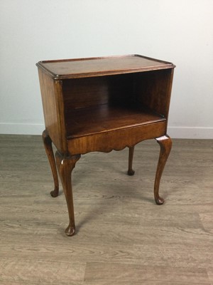 Lot 1286 - A MAHOGANY OBLONG BEDSIDE TABLE