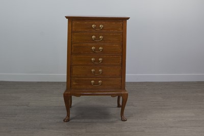 Lot 1304 - AN EDWARDIAN MAHOGANY SHERATON REVIVAL OBLONG MUSIC CABINET