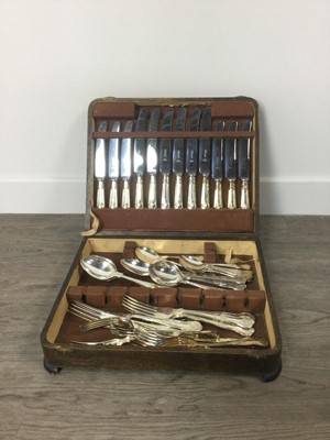 Lot 1357 - AN OAK CANTEEN OF SILVER PLATED CUTLERY