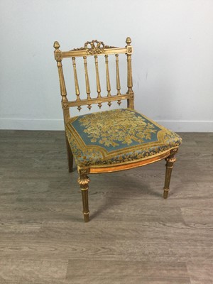 Lot 1425 - A 19TH CENTURY GILTWOOD CHAIR