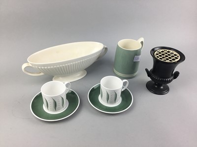 Lot 232 - A LOT OF POOLE POTTERY DINNER WARE AND A SUSIE COOPER PART TEA SERVICE