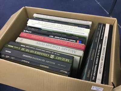 Lot 241 - A LOT OF MOZART RECORDS AND OTHER CLASSICAL MUSIC RECORDS