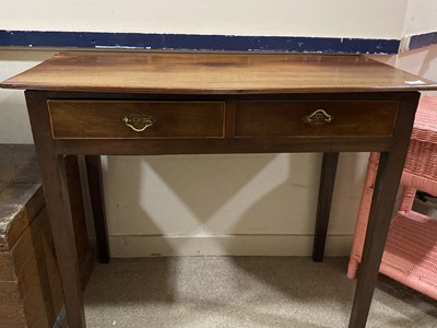 Lot 201 - A ROSEWOOD SIDE TABLE