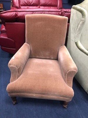 Lot 215 - AN UPHOLSTERED SQUARE BACK EASY CHAIR