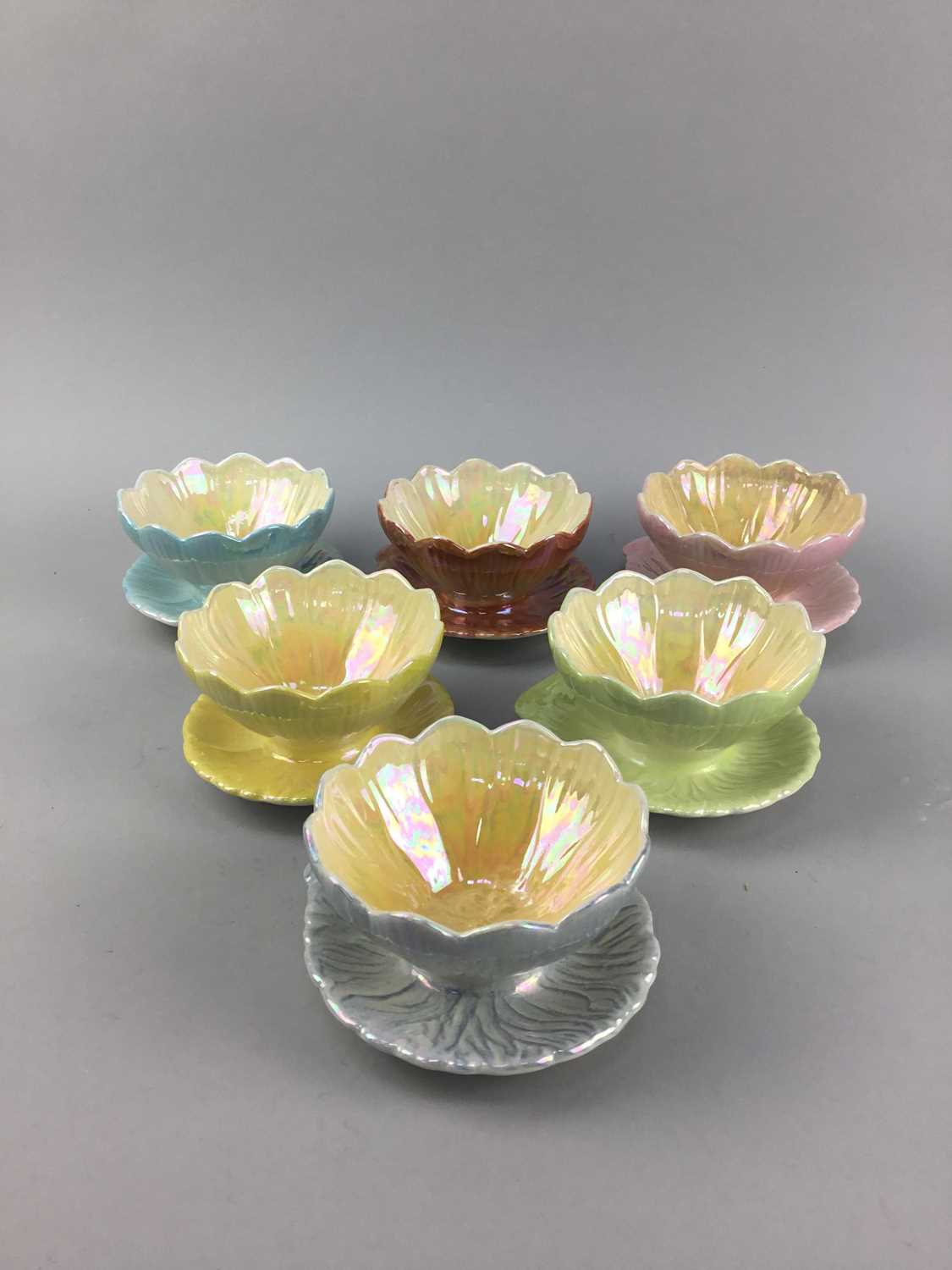 Lot 75 - A SET OF SIX ROYAL WINTON SUNDAE DISHES