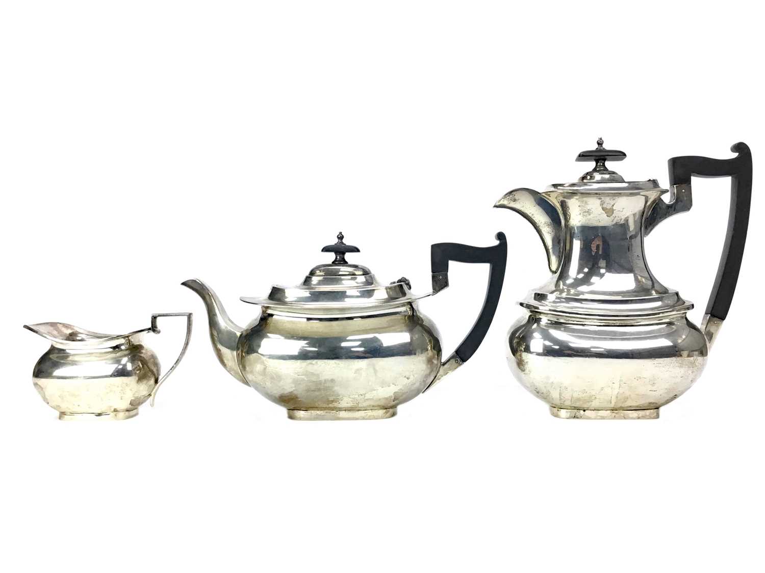Lot 408 - AN EARLY 20TH CENTURY SILVER PART TEA SERVICE