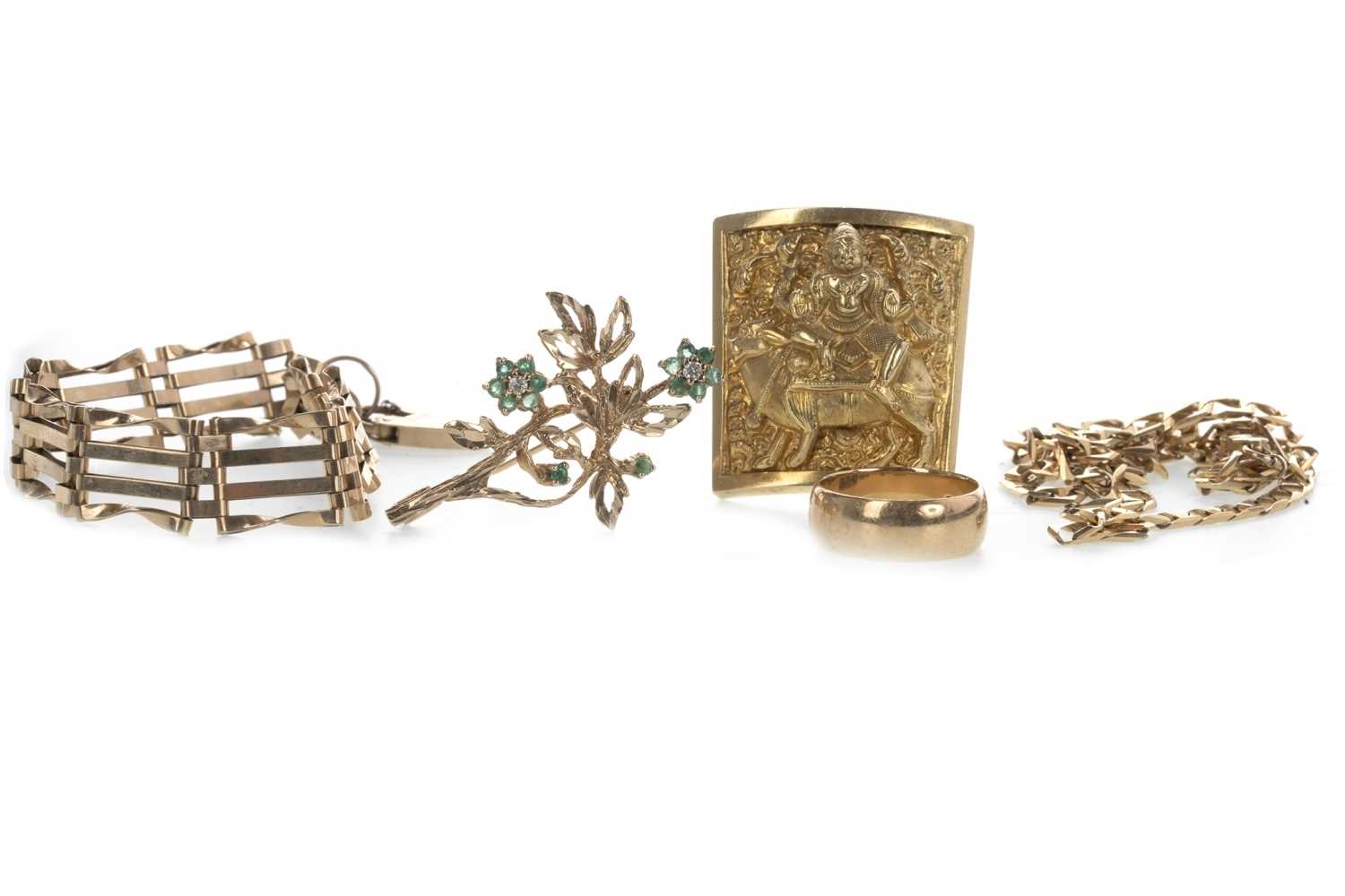 Lot 805 - A GREEN GEM SET AND DIAMOND BROOCH AND OTHER GOLD ITEMS