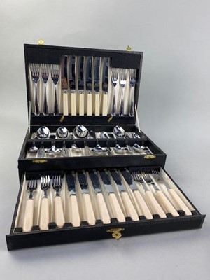 Lot 296 - A CANTEEN OF SILVER PLATED CUTLERY AND SILVER PLATED SALT AND PEPPERS