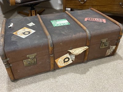 Lot 298 - A VINTAGE TRAVEL CASE, LEATHER SUITCASE AND VARIOUS POSTCARDS