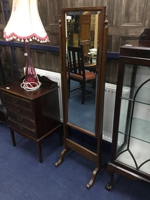 Lot 358 - A CHEVAL DRESSING MIRROR