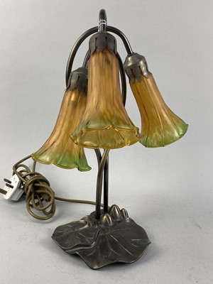 Lot 382 - AN ART NOUVEAU STYLE LAMP