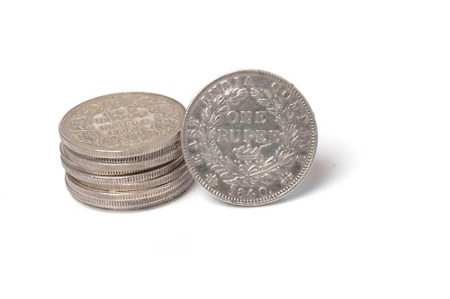 Lot 280 - LOT OF EAST INDIA COMPANY 1 RUPEE SILVER COINS...