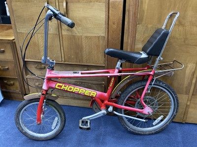 Lot 391 - A VINTAGE RALEIGH CHOPPER BICYCLE