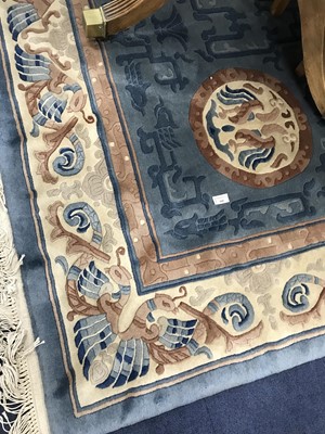 Lot 142 - A 20TH CENTURY CHINESE RUG