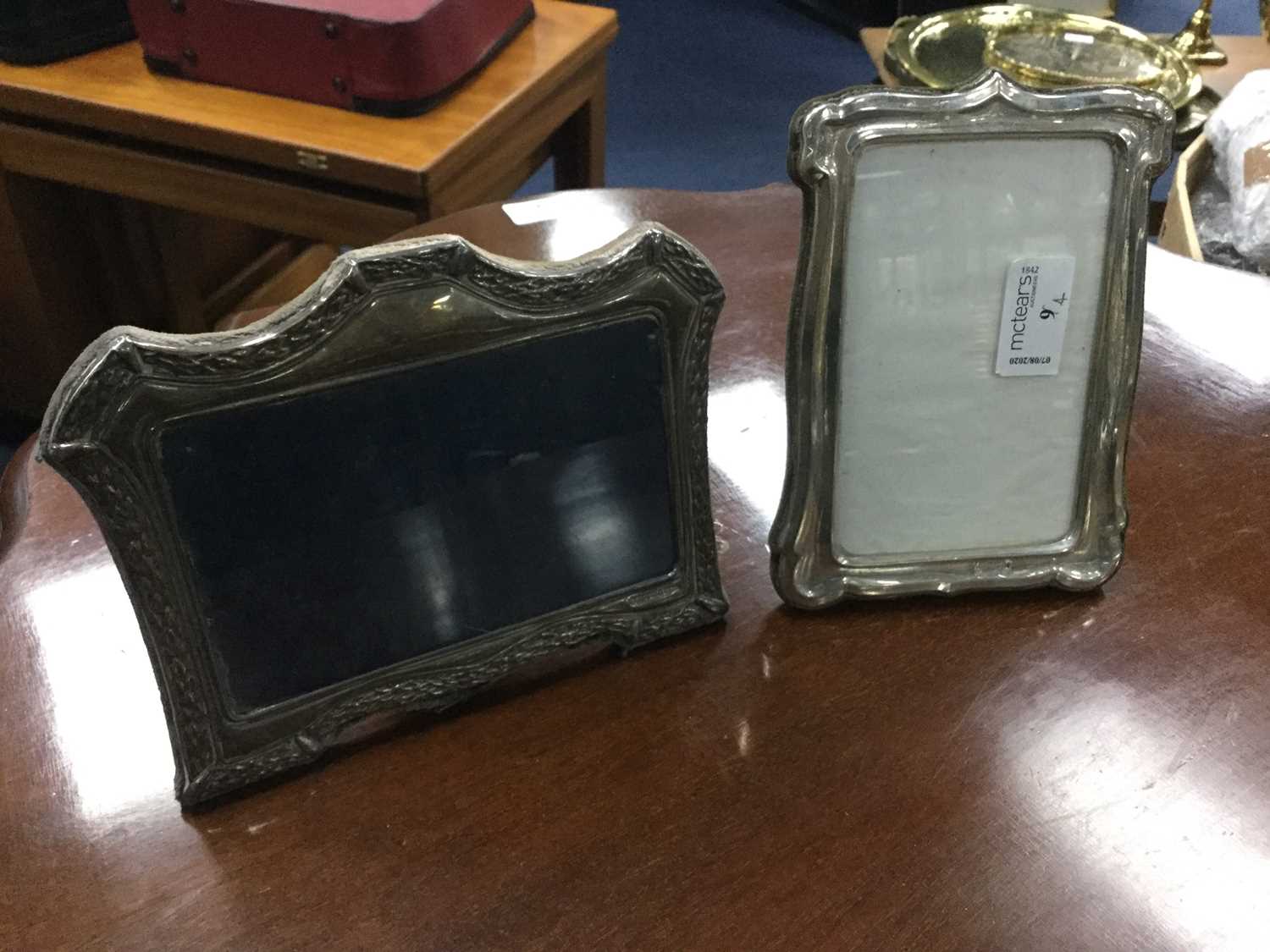 Lot 9 - A LOT OF TWO SILVER PLATED PHOTOGRAPH FRAMES, WHITE METAL SHELL AND TWO BOXES