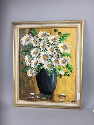 Lot 18 - A LOT OF TWO FLORAL STILL LIFE PAINTINGS