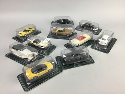 Lot 32 - A COLLECTION OF FIFTEEN MODEL CARS