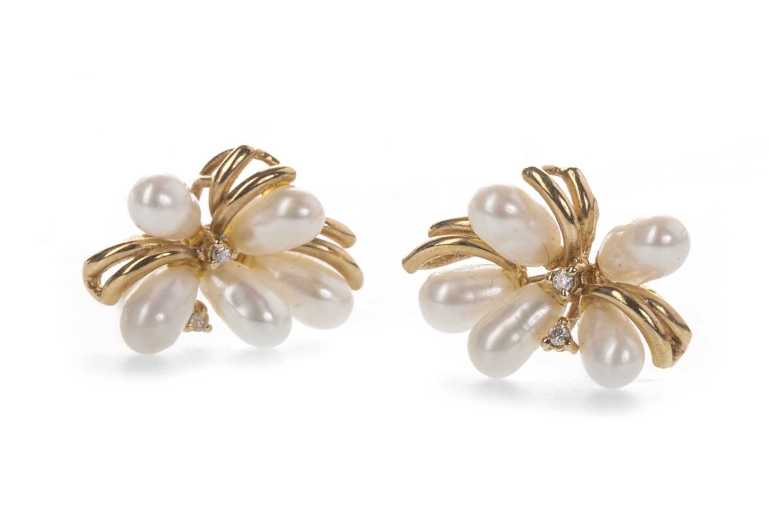 Lot 830 - A PAIR OF PEARL AND DIAMOND CLUSTER EARRINGS