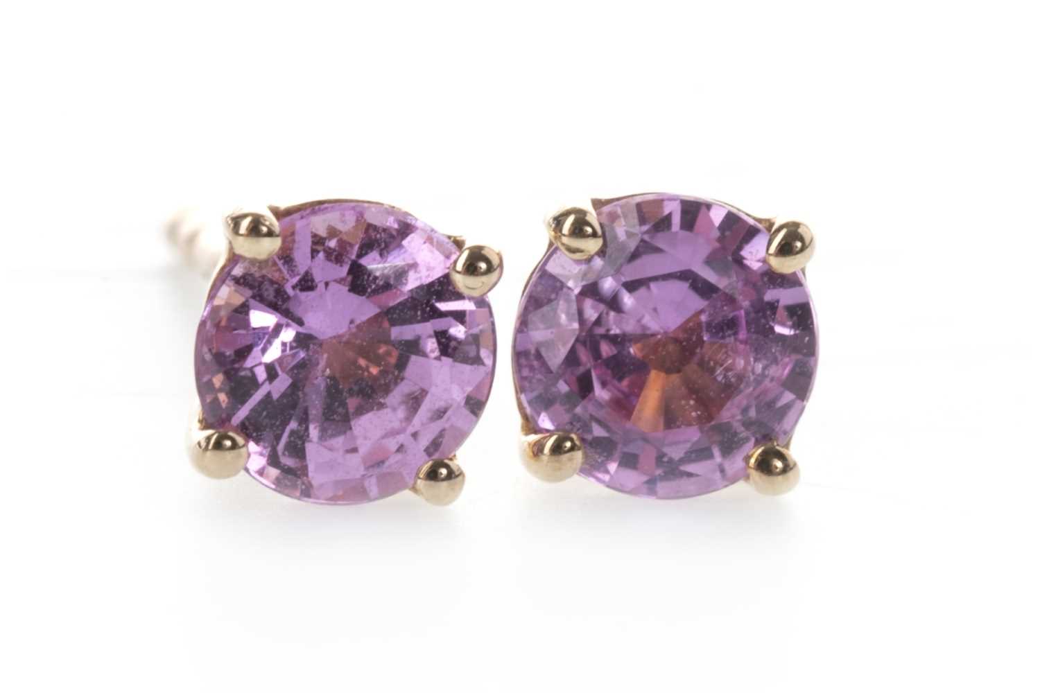 Lot 847 - A PAIR OF PINK SAPPHIRE STUD EARRINGS