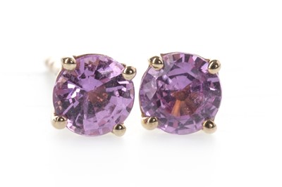 Lot 847 - A PAIR OF PINK SAPPHIRE STUD EARRINGS