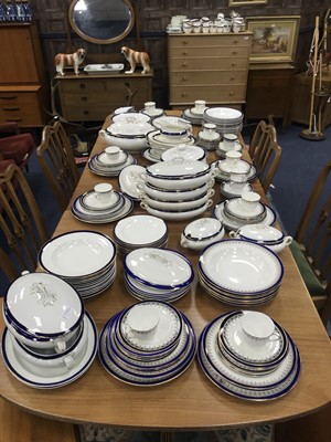 Lot 162 - A COLLECTION OF BLUE AND WHITE TEA AND DINNER WARE