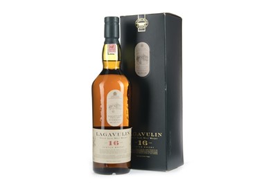 Lot 25 - LAGAVULIN AGED 16 YEARS WHITE HORSE DISTILLERS