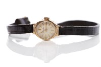 Lot 93 - LADY'S TWENTIETH CENTURY HAMILTON WRISTWATCH...