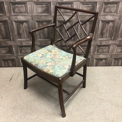 Lot 276 - A 20TH CENTURY COCKPEN STYLE ARMCHAIR