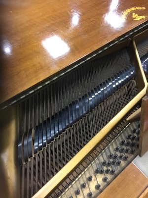 Lot 1105 - A MAHOGANY BABY GRAND PIANO BY STROHMENGER