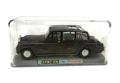 Lot 1403 - A BOXED SPOT-ON BY TRI-ANG ROYAL ROLLS ROYCE MODEL CAR
