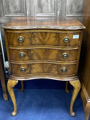 Lot 296 - A MAHOGANY SERPENTINE FRONTED CHEST
