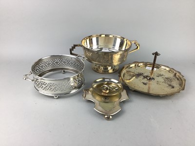 Lot 358 - A SILVER PLATE TEA AND COFFEE POT AND OTHER SILVER PLATED ITEMS