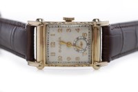 Lot 115 - GENTLEMAN'S ART DECO STYLE BULOVA WRISTWATCH...