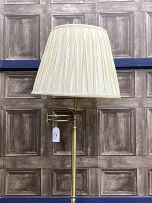 Lot 404 - A BRASS FLOOR LAMP