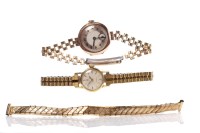 Lot 125 - LADY'S EARLY TWENTIETH CENTURY NINE CARAT GOLD...