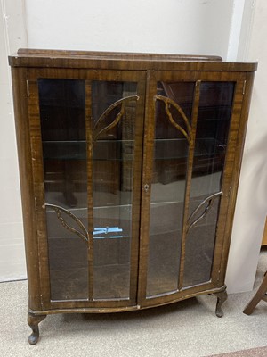 Lot 428 - A MAHOGANY DISPLAY CABINET